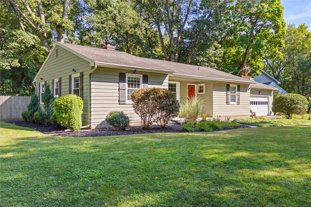 38 Crescent Road, Perinton, New York 14450, Perinton, New York 14450, 3 Bedrooms Bedrooms, 7 Rooms Rooms,1 BathroomBathrooms,Residential,Closed,38 Crescent Road, Perinton, New York 14450,0,R1630562