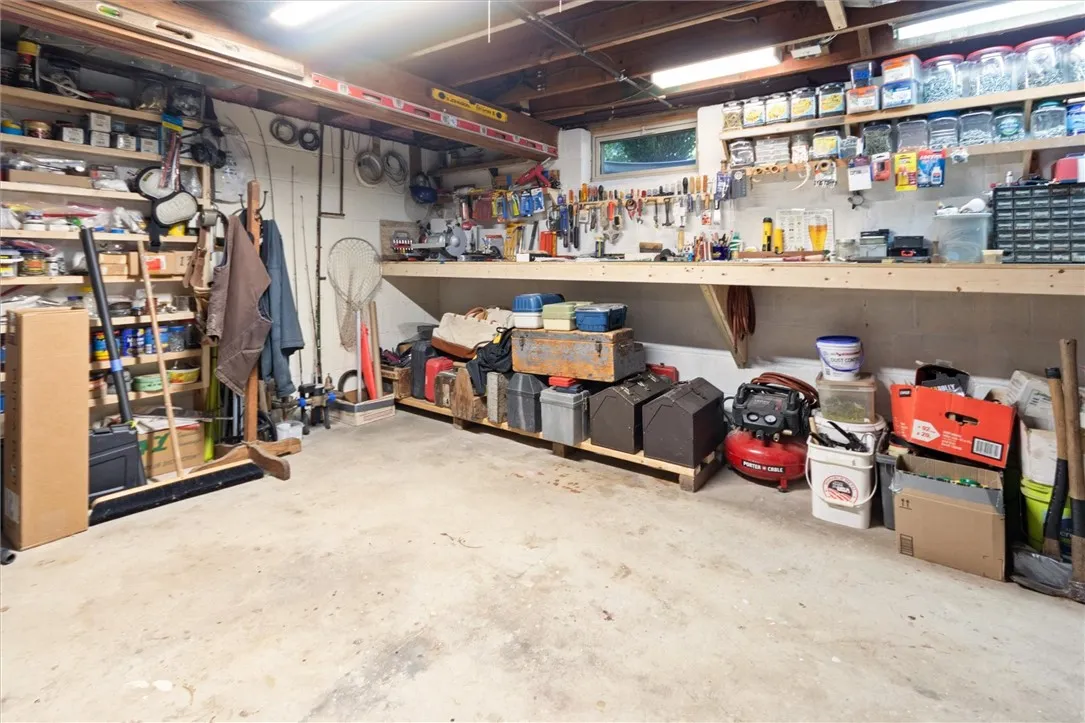 38 Crescent Road, Perinton, New York 14450, Perinton, New York 14450, 3 Bedrooms Bedrooms, 7 Rooms Rooms,1 BathroomBathrooms,Residential,Closed,38 Crescent Road, Perinton, New York 14450,0,R1630562