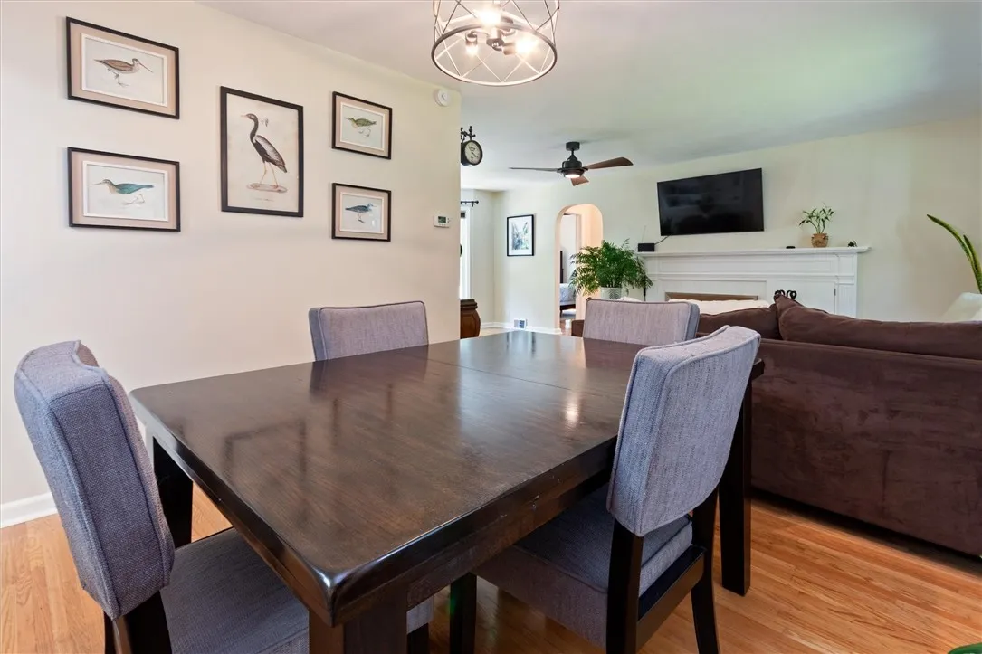 38 Crescent Road, Perinton, New York 14450, Perinton, New York 14450, 3 Bedrooms Bedrooms, 7 Rooms Rooms,1 BathroomBathrooms,Residential,Closed,38 Crescent Road, Perinton, New York 14450,0,R1630562