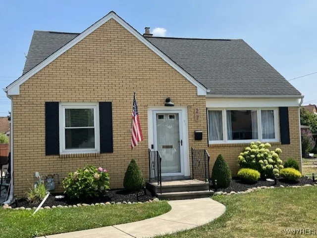 27 Thruway Court, Cheektowaga, New York 14225, Cheektowaga, New York 14225, 3 Bedrooms Bedrooms, 6 Rooms Rooms,1 BathroomBathrooms,Residential,Closed,27 Thruway Court, Cheektowaga, New York 14225,0,B1630434