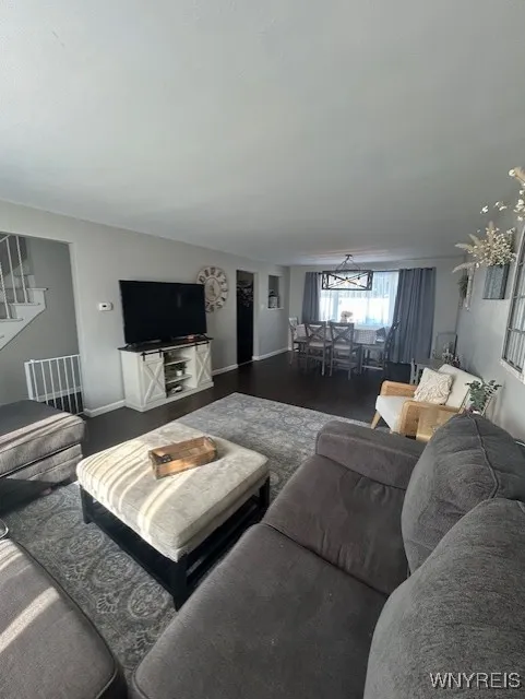 27 Thruway Court, Cheektowaga, New York 14225, Cheektowaga, New York 14225, 3 Bedrooms Bedrooms, 6 Rooms Rooms,1 BathroomBathrooms,Residential,Closed,27 Thruway Court, Cheektowaga, New York 14225,0,B1630434