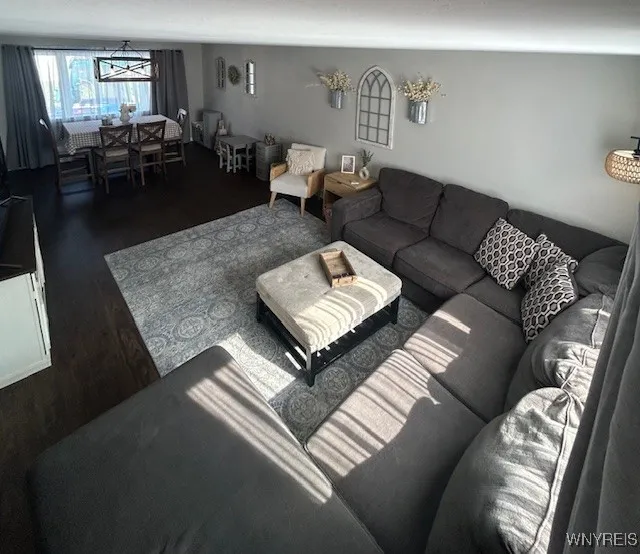 27 Thruway Court, Cheektowaga, New York 14225, Cheektowaga, New York 14225, 3 Bedrooms Bedrooms, 6 Rooms Rooms,1 BathroomBathrooms,Residential,Closed,27 Thruway Court, Cheektowaga, New York 14225,0,B1630434