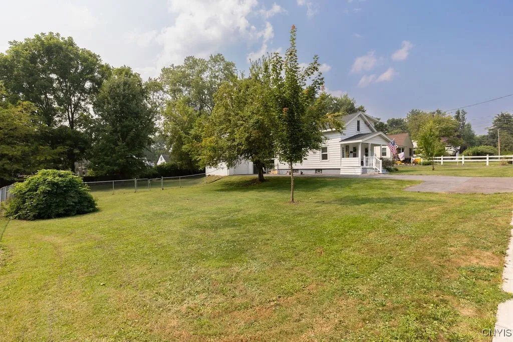 109 Grove Street, Cicero, New York 13212, Cicero, New York 13212, 3 Bedrooms Bedrooms, 5 Rooms Rooms,1 BathroomBathrooms,Residential,Closed,109 Grove Street, Cicero, New York 13212,0,S1629685