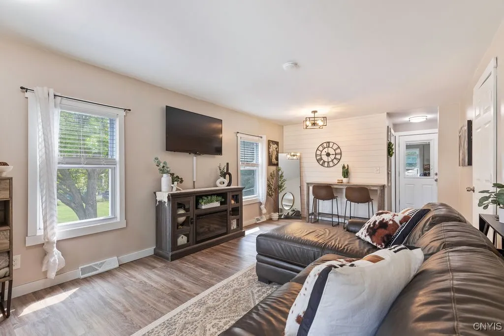 109 Grove Street, Cicero, New York 13212, Cicero, New York 13212, 3 Bedrooms Bedrooms, 5 Rooms Rooms,1 BathroomBathrooms,Residential,Closed,109 Grove Street, Cicero, New York 13212,0,S1629685