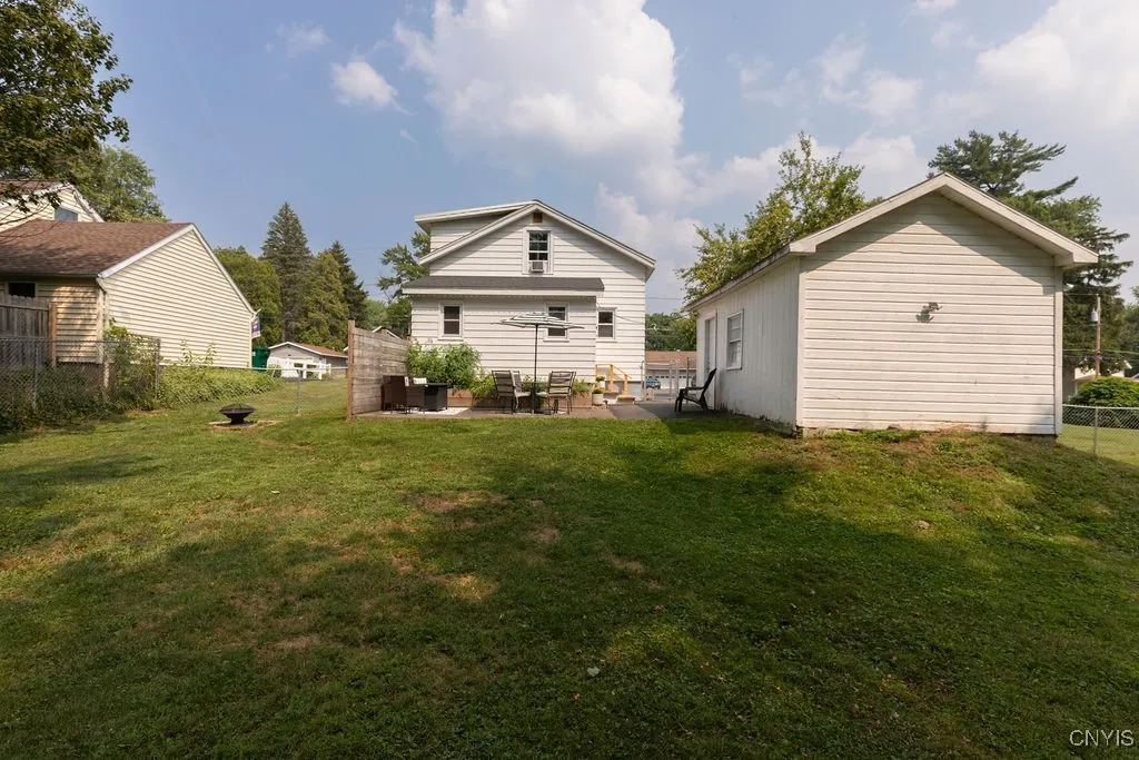 109 Grove Street, Cicero, New York 13212, Cicero, New York 13212, 3 Bedrooms Bedrooms, 5 Rooms Rooms,1 BathroomBathrooms,Residential,Closed,109 Grove Street, Cicero, New York 13212,0,S1629685