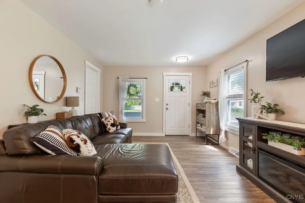 109 Grove Street, Cicero, New York 13212, Cicero, New York 13212, 3 Bedrooms Bedrooms, 5 Rooms Rooms,1 BathroomBathrooms,Residential,Closed,109 Grove Street, Cicero, New York 13212,0,S1629685