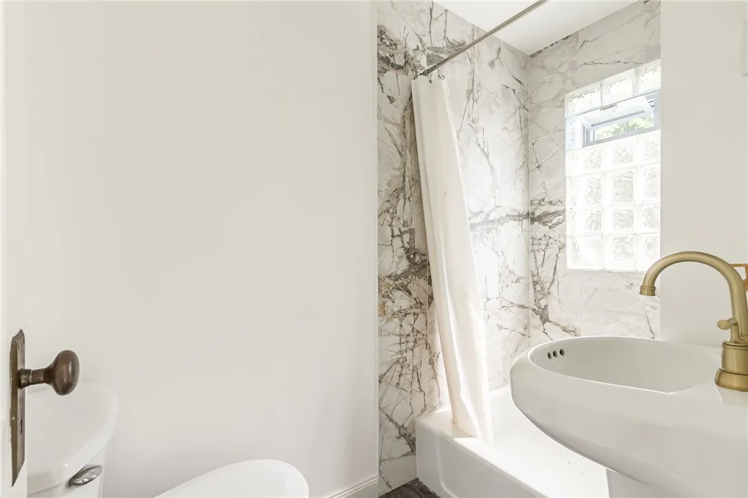 360 Ellison Street, Rochester, New York 14609, Rochester, New York 14609, 3 Bedrooms Bedrooms, 7 Rooms Rooms,2 BathroomsBathrooms,Residential,Closed,360 Ellison Street, Rochester, New York 14609,0,R1630501