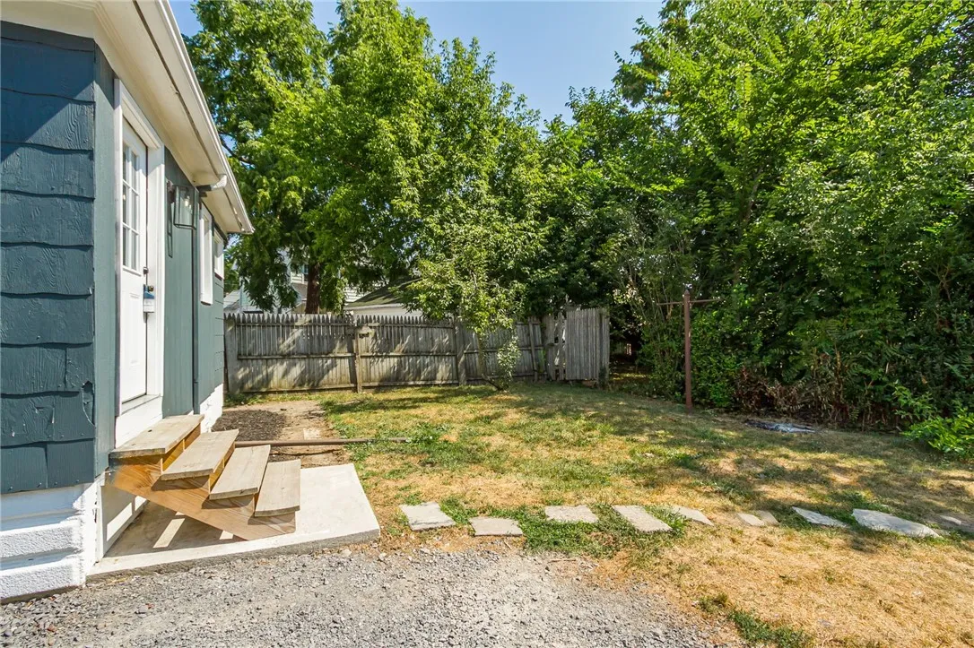 360 Ellison Street, Rochester, New York 14609, Rochester, New York 14609, 3 Bedrooms Bedrooms, 7 Rooms Rooms,2 BathroomsBathrooms,Residential,Closed,360 Ellison Street, Rochester, New York 14609,0,R1630501