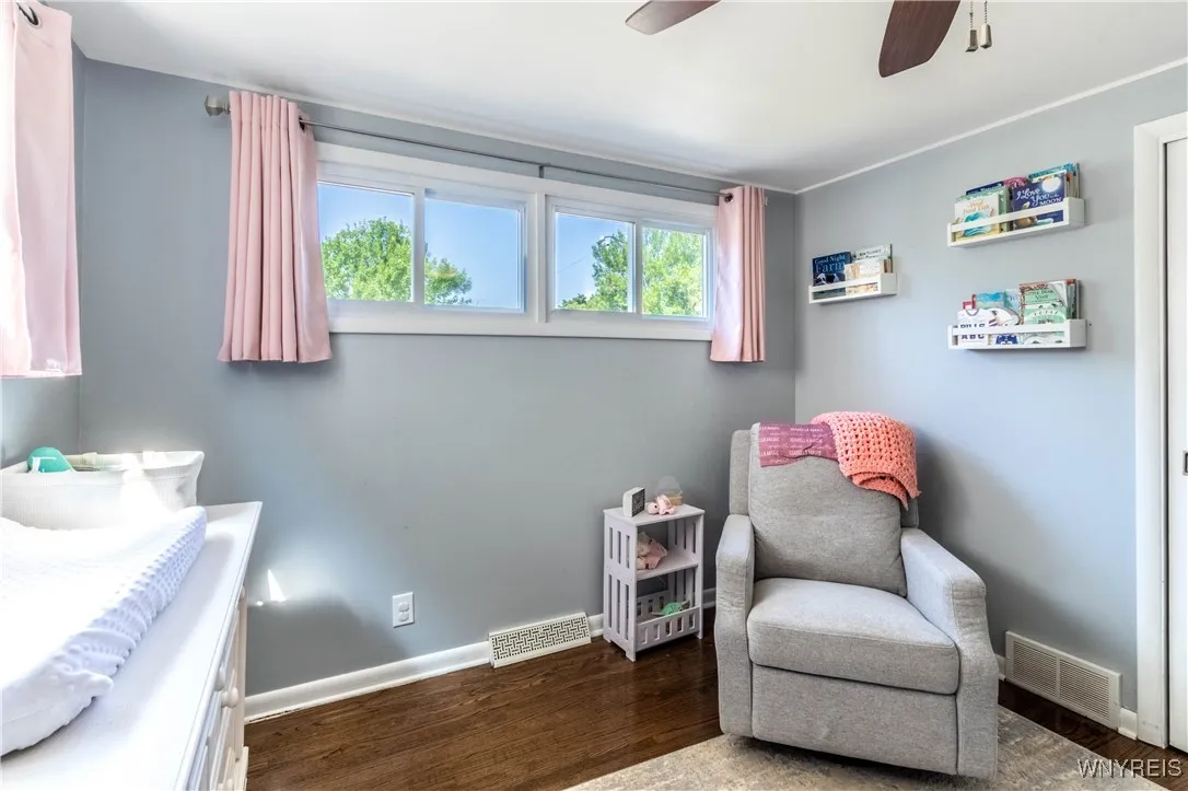 61 Leonore Road, Amherst, New York 14226, Amherst, New York 14226, 3 Bedrooms Bedrooms, 5 Rooms Rooms,3 BathroomsBathrooms,Residential,For Sale,61 Leonore Road, Amherst, New York 14226,B1630732