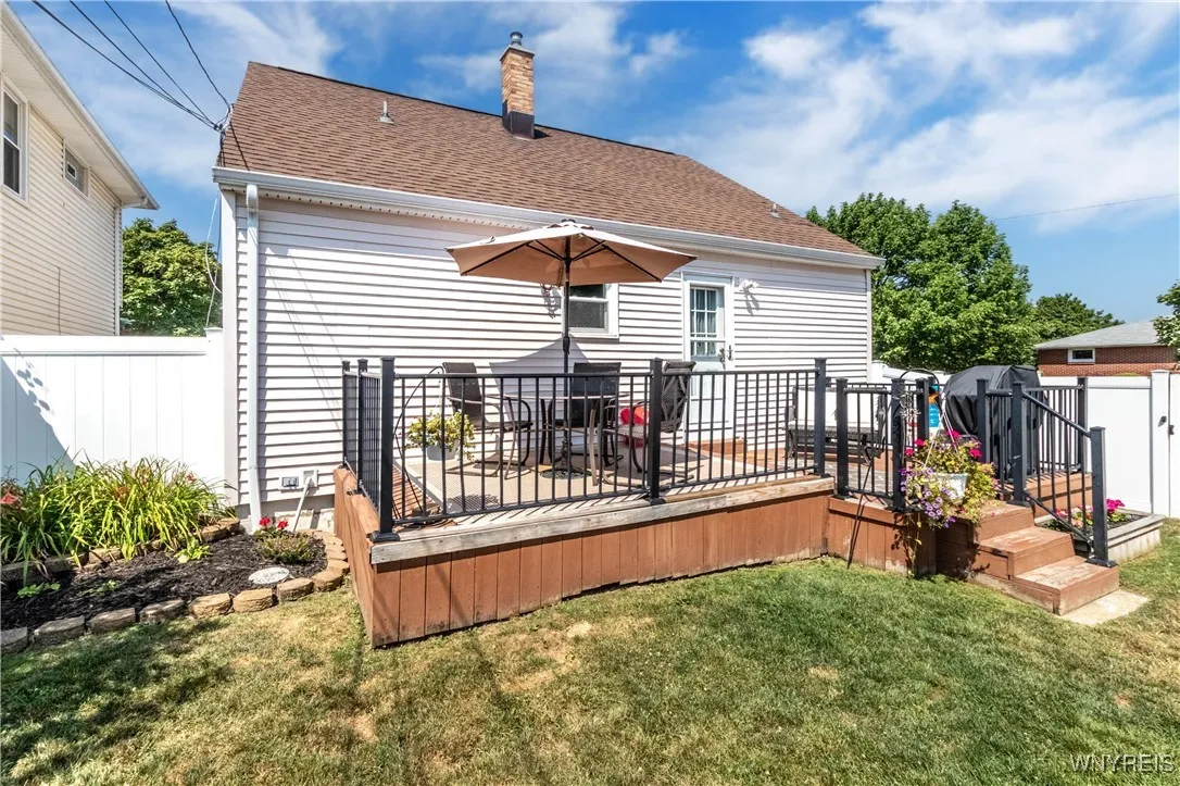 61 Leonore Road, Amherst, New York 14226, Amherst, New York 14226, 3 Bedrooms Bedrooms, 5 Rooms Rooms,3 BathroomsBathrooms,Residential,For Sale,61 Leonore Road, Amherst, New York 14226,B1630732