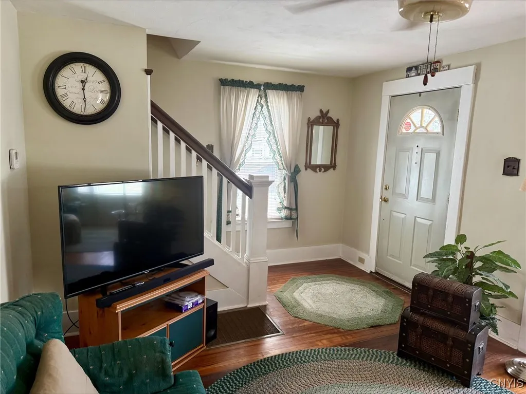 259 Girard Avenue, Syracuse, New York 13207, Syracuse, New York 13207, 3 Bedrooms Bedrooms, 5 Rooms Rooms,1 BathroomBathrooms,Residential,Closed,259 Girard Avenue, Syracuse, New York 13207,0,S1630296