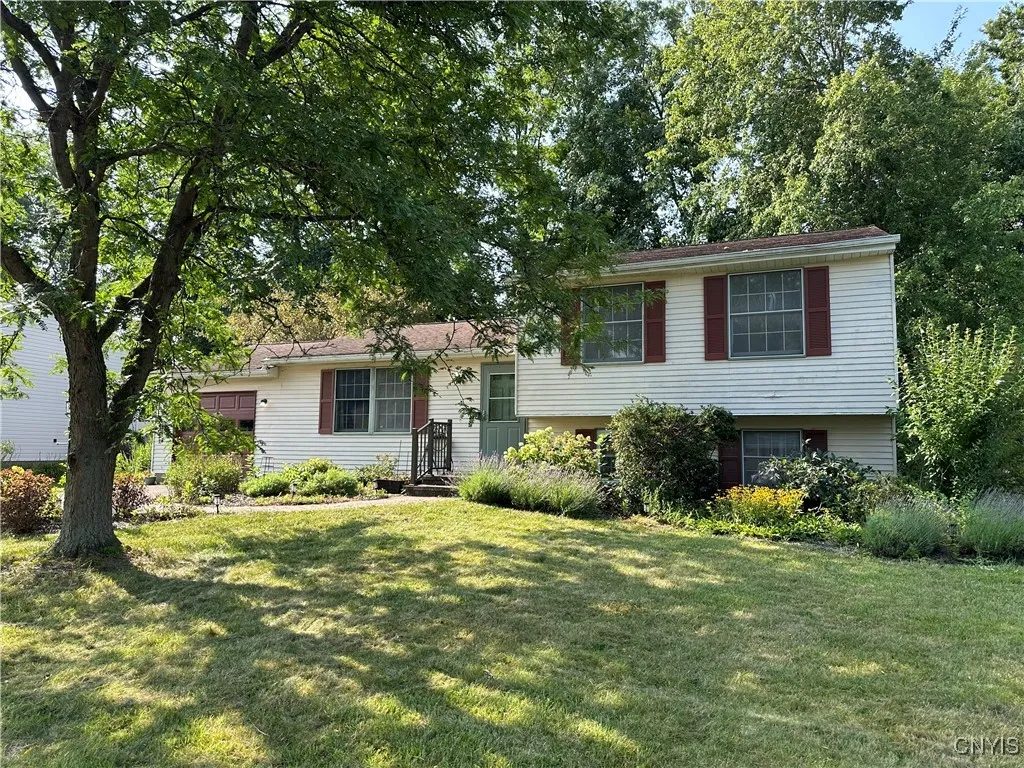 4166 Balboa Drive, Clay, New York 13090, Clay, New York 13090, 3 Bedrooms Bedrooms, 10 Rooms Rooms,1 BathroomBathrooms,Residential,Closed,4166 Balboa Drive, Clay, New York 13090,0,S1630751