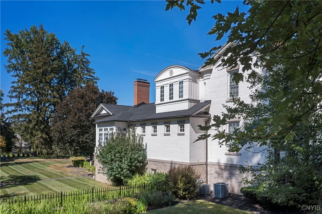 62 West Genesee Street, Skaneateles, New York 1315, Skaneateles, New York 13152, 5 Bedrooms Bedrooms, 26 Rooms Rooms,6 BathroomsBathrooms,Residential,Closed,62 West Genesee Street, Skaneateles, New York 1315,S1630753