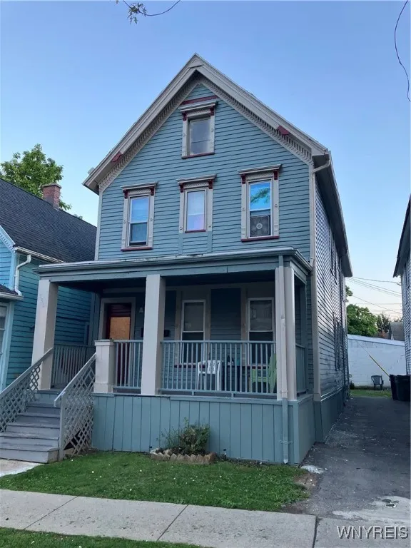 385 Auburn Avenue, Buffalo, New York 14213, Buffalo, New York 14213, 6 Bedrooms Bedrooms, ,2 BathroomsBathrooms,Residential,For Sale,385 Auburn Avenue, Buffalo, New York 14213,0,B1625658