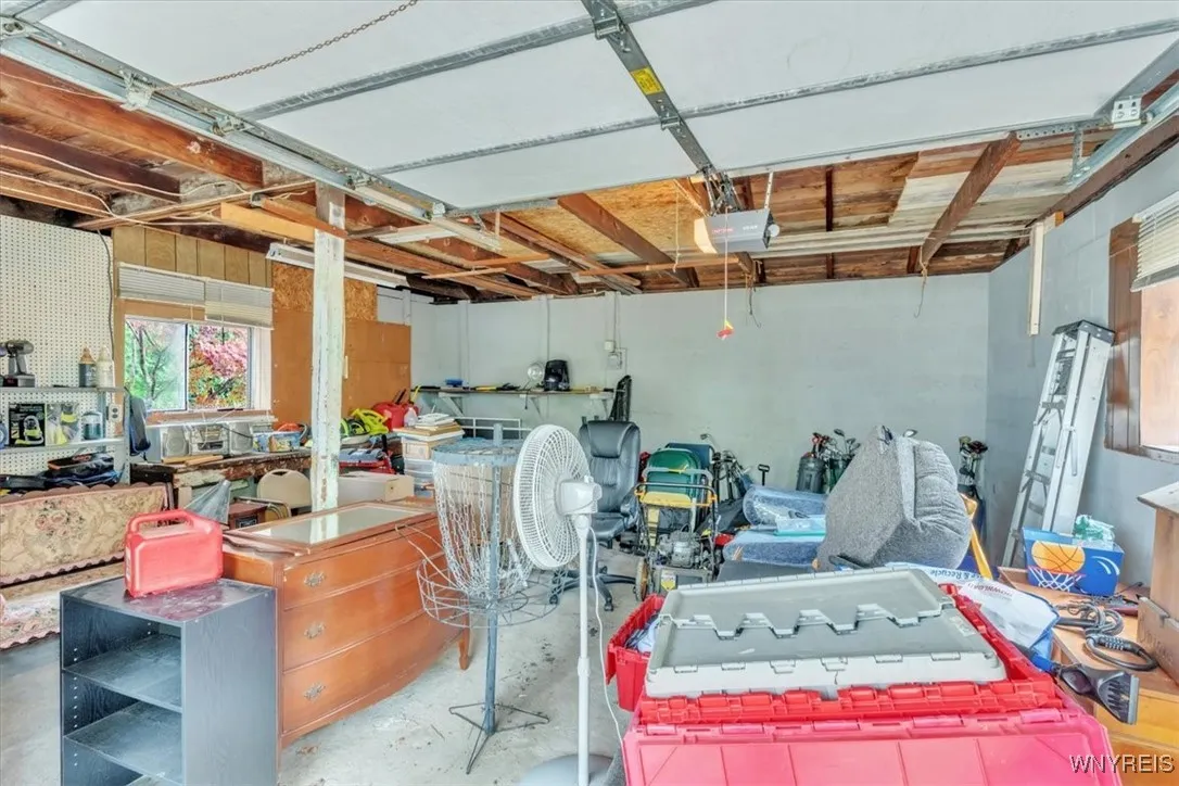 46 Chardon Drive, Cheektowaga, New York 14225, Cheektowaga, New York 14225, 4 Bedrooms Bedrooms, 7 Rooms Rooms,1 BathroomBathrooms,Residential,For Sale,46 Chardon Drive, Cheektowaga, New York 14225,B1629783