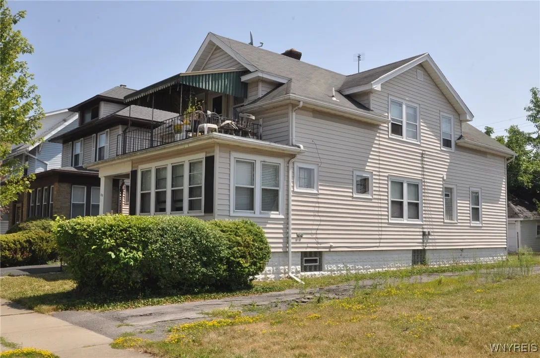 130 West Hazeltine Avenue, Tonawanda, New York 142, Tonawanda, New York 14217, 4 Bedrooms Bedrooms, ,2 BathroomsBathrooms,Residential,For Sale,130 West Hazeltine Avenue, Tonawanda, New York 142,B1630796