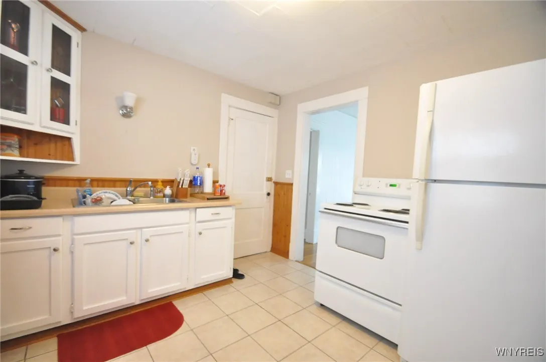 130 West Hazeltine Avenue, Tonawanda, New York 142, Tonawanda, New York 14217, 4 Bedrooms Bedrooms, ,2 BathroomsBathrooms,Residential,For Sale,130 West Hazeltine Avenue, Tonawanda, New York 142,B1630796