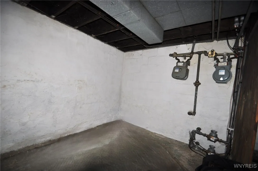 130 West Hazeltine Avenue, Tonawanda, New York 142, Tonawanda, New York 14217, 4 Bedrooms Bedrooms, ,2 BathroomsBathrooms,Residential,For Sale,130 West Hazeltine Avenue, Tonawanda, New York 142,0,B1630796