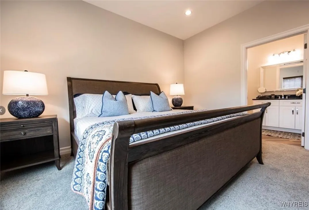 5283 Chestnut Ridge, Orchard Park, New York 14127, Orchard Park, New York 14127, 2 Bedrooms Bedrooms, 6 Rooms Rooms,2 BathroomsBathrooms,Residential Lease,For Rent,5283 Chestnut Ridge, Orchard Park, New York 14127,B1630832