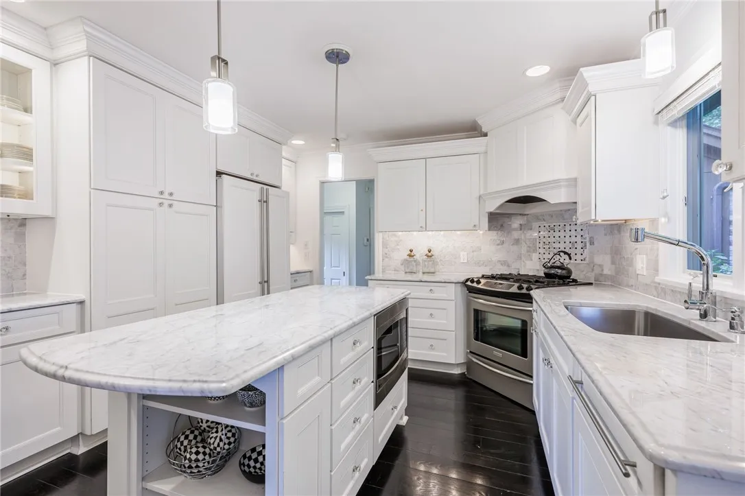 40 Tobey, Pittsford, New York 14534, Pittsford, New York 14534, 3 Bedrooms Bedrooms, 8 Rooms Rooms,3 BathroomsBathrooms,Residential,Closed,40 Tobey, Pittsford, New York 14534,0,R1630812