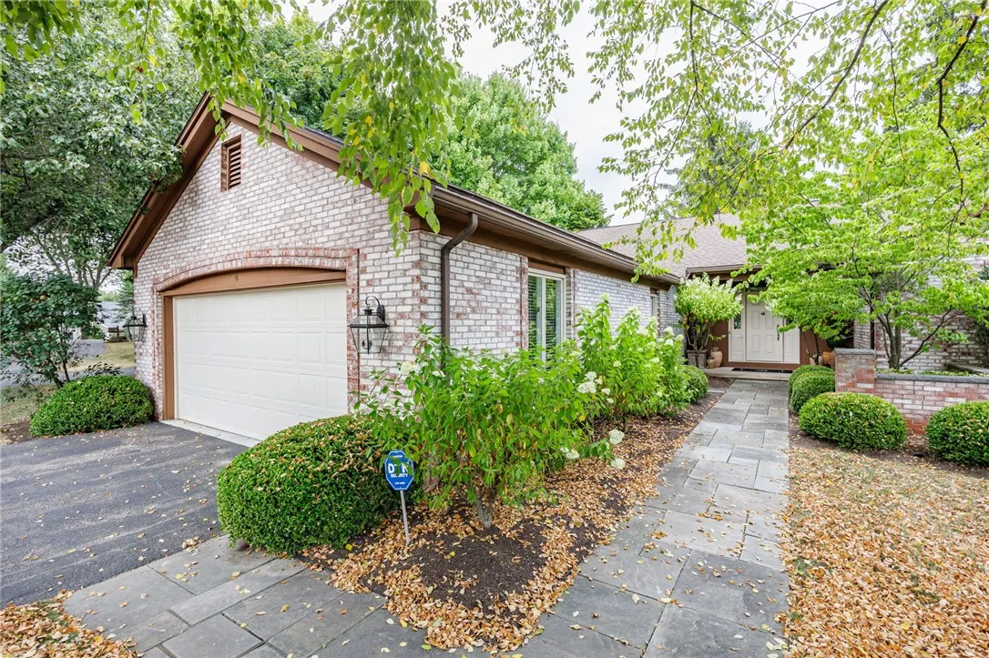 40 Tobey, Pittsford, New York 14534, Pittsford, New York 14534, 3 Bedrooms Bedrooms, 8 Rooms Rooms,3 BathroomsBathrooms,Residential,Closed,40 Tobey, Pittsford, New York 14534,0,R1630812