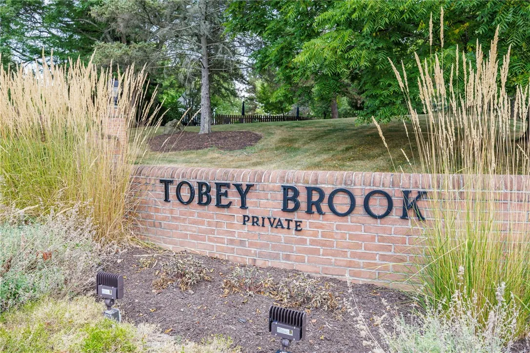 40 Tobey, Pittsford, New York 14534, Pittsford, New York 14534, 3 Bedrooms Bedrooms, 8 Rooms Rooms,3 BathroomsBathrooms,Residential,Closed,40 Tobey, Pittsford, New York 14534,0,R1630812