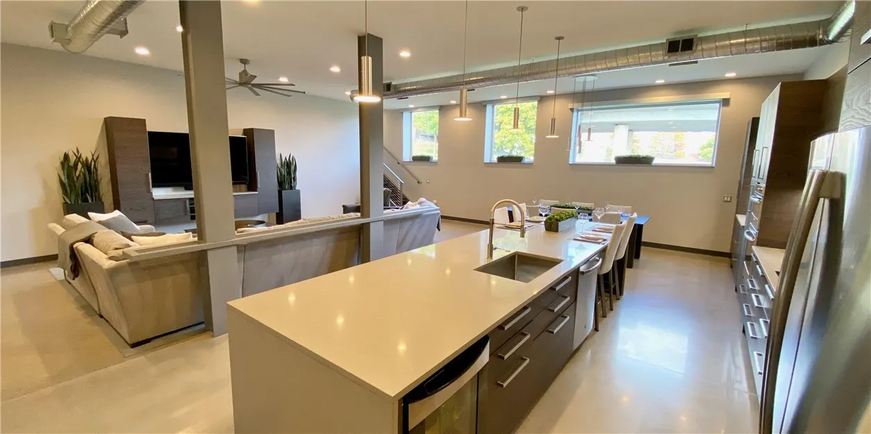 2 Griffith Street, Rochester, New York 14620, Rochester, New York 14620, 3 Bedrooms Bedrooms, 8 Rooms Rooms,3 BathroomsBathrooms,Residential,Closed,2 Griffith Street, Rochester, New York 14620,0,R1630682