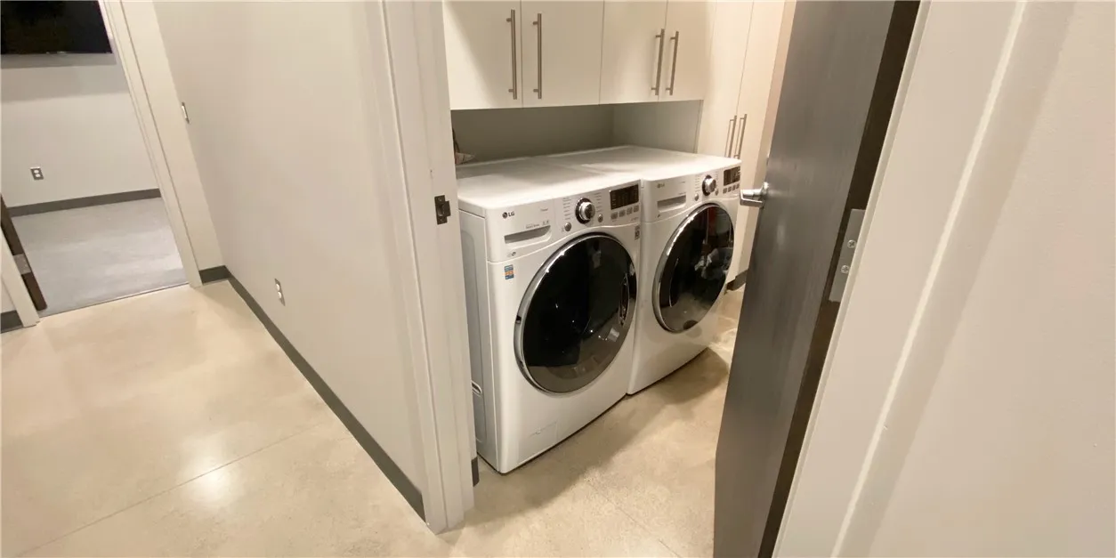 2 Griffith Street, Rochester, New York 14620, Rochester, New York 14620, 3 Bedrooms Bedrooms, 8 Rooms Rooms,3 BathroomsBathrooms,Residential,Closed,2 Griffith Street, Rochester, New York 14620,0,R1630682