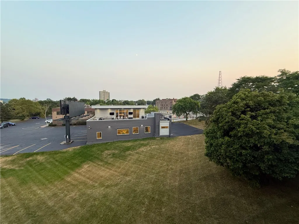 2 Griffith Street, Rochester, New York 14620, Rochester, New York 14620, 3 Bedrooms Bedrooms, 8 Rooms Rooms,3 BathroomsBathrooms,Residential,Closed,2 Griffith Street, Rochester, New York 14620,0,R1630682