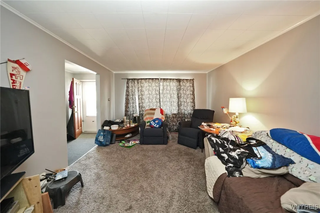 323 Holly Street, Buffalo, New York 14206, Buffalo, New York 14206, 5 Bedrooms Bedrooms, ,2 BathroomsBathrooms,Residential,For Sale,323 Holly Street, Buffalo, New York 14206,B1630758