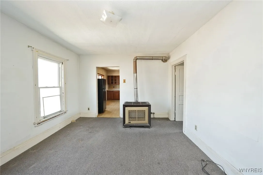 323 Holly Street, Buffalo, New York 14206, Buffalo, New York 14206, 5 Bedrooms Bedrooms, ,2 BathroomsBathrooms,Residential,For Sale,323 Holly Street, Buffalo, New York 14206,B1630758