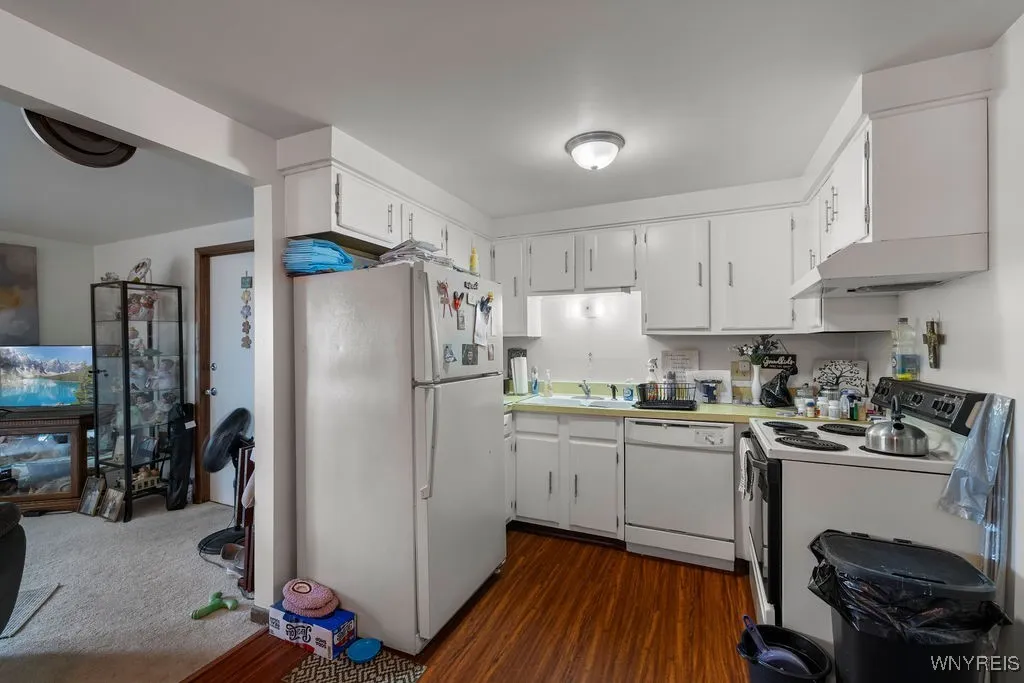 59 Mead Street, North Tonawanda, New York 14120, North Tonawanda, New York 14120, 8 Bedrooms Bedrooms, ,4 BathroomsBathrooms,Residential,Closed,59 Mead Street, North Tonawanda, New York 14120,0,B1630111