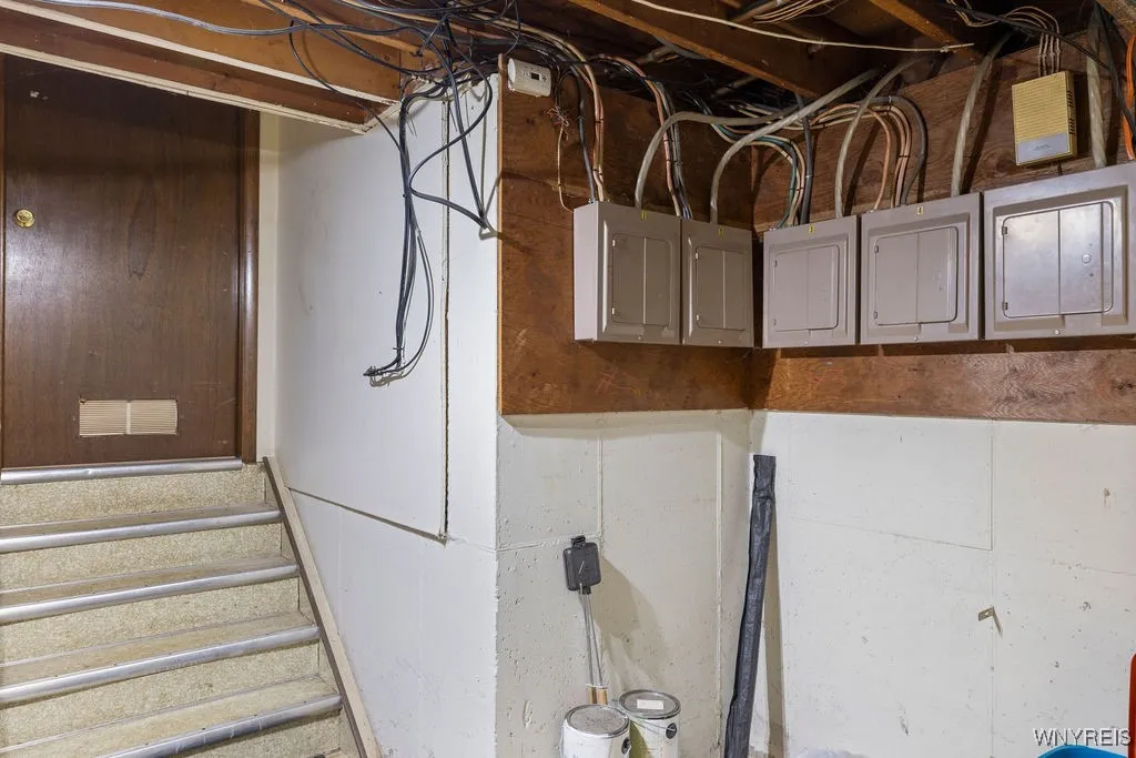 59 Mead Street, North Tonawanda, New York 14120, North Tonawanda, New York 14120, 8 Bedrooms Bedrooms, ,4 BathroomsBathrooms,Residential,Closed,59 Mead Street, North Tonawanda, New York 14120,0,B1630111