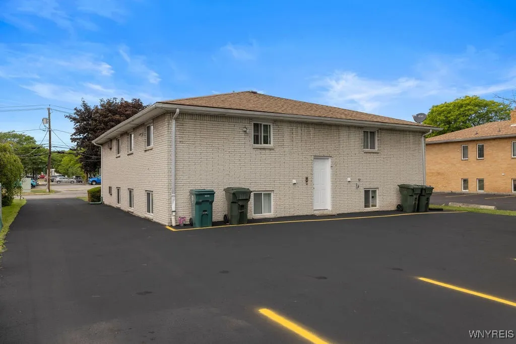 59 Mead Street, North Tonawanda, New York 14120, North Tonawanda, New York 14120, 8 Bedrooms Bedrooms, ,4 BathroomsBathrooms,Residential,Closed,59 Mead Street, North Tonawanda, New York 14120,0,B1630111