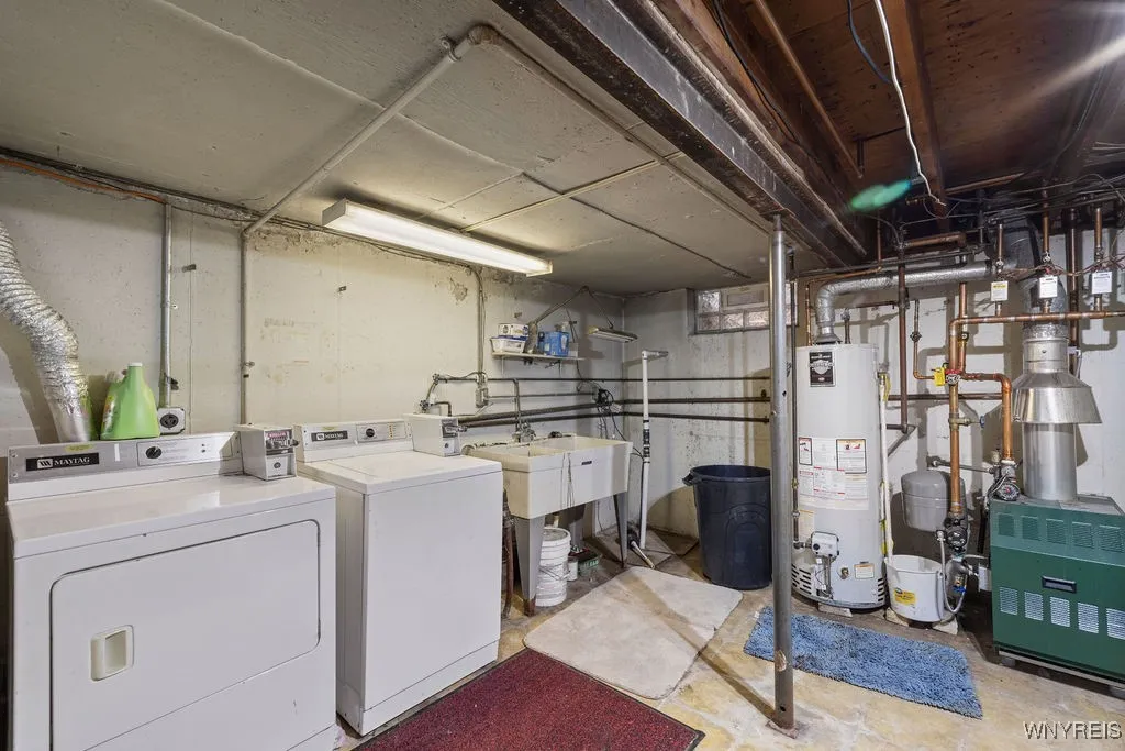 59 Mead Street, North Tonawanda, New York 14120, North Tonawanda, New York 14120, 8 Bedrooms Bedrooms, ,4 BathroomsBathrooms,Residential,Closed,59 Mead Street, North Tonawanda, New York 14120,0,B1630111