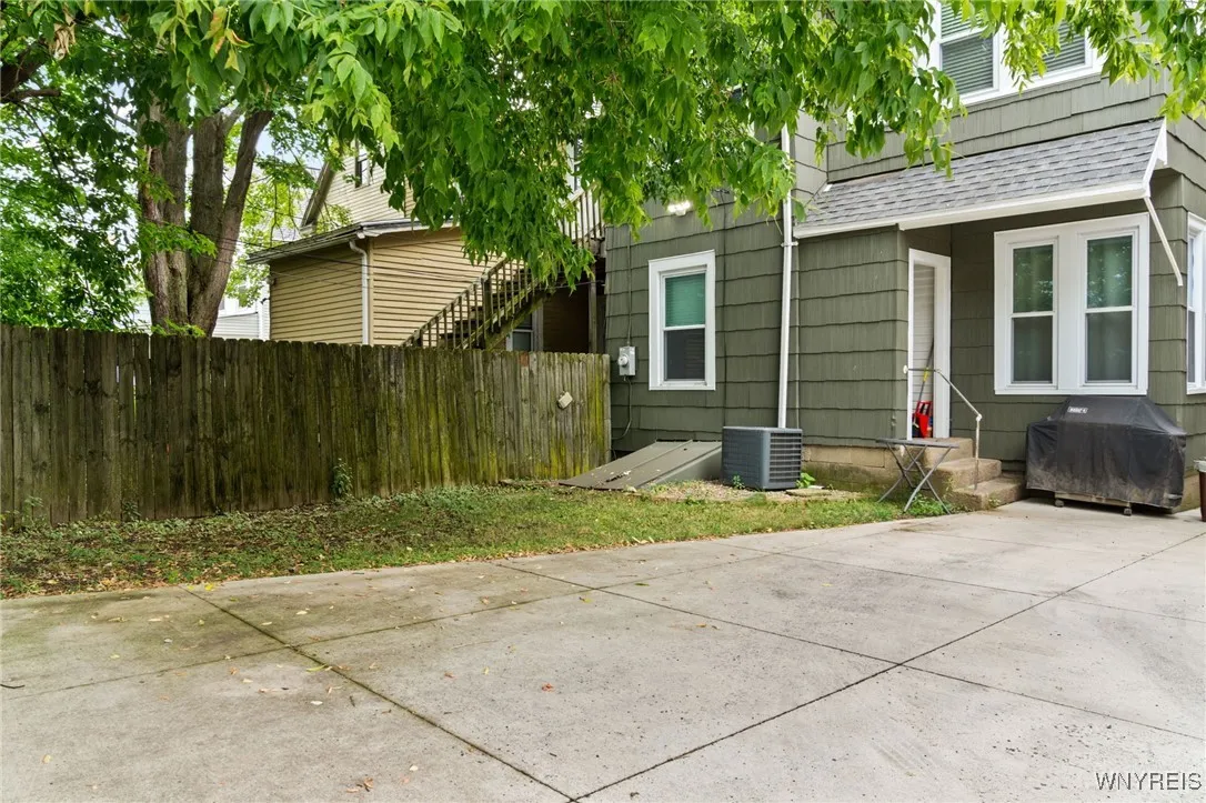 334 Baynes Street, Buffalo, New York 14213, Buffalo, New York 14213, 5 Bedrooms Bedrooms, 14 Rooms Rooms,2 BathroomsBathrooms,Residential,For Sale,334 Baynes Street, Buffalo, New York 14213,0,B1630784