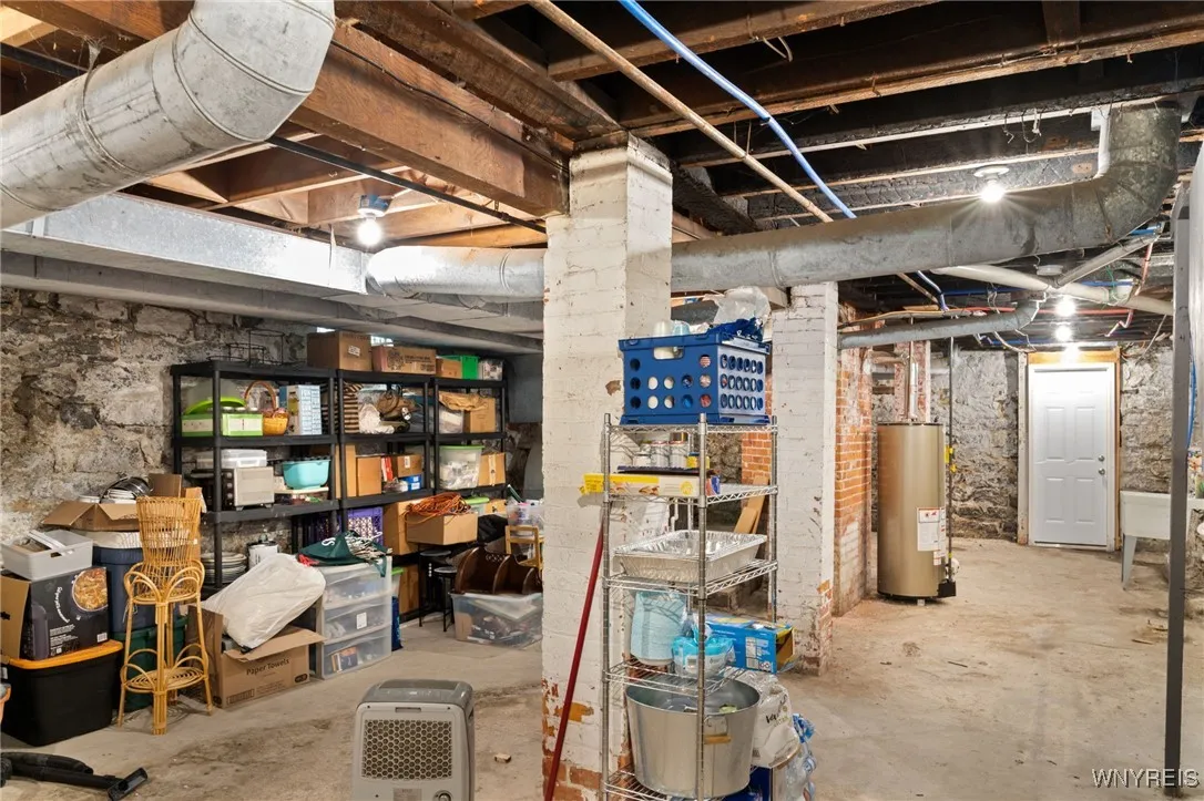 334 Baynes Street, Buffalo, New York 14213, Buffalo, New York 14213, 5 Bedrooms Bedrooms, 14 Rooms Rooms,2 BathroomsBathrooms,Residential,For Sale,334 Baynes Street, Buffalo, New York 14213,0,B1630784