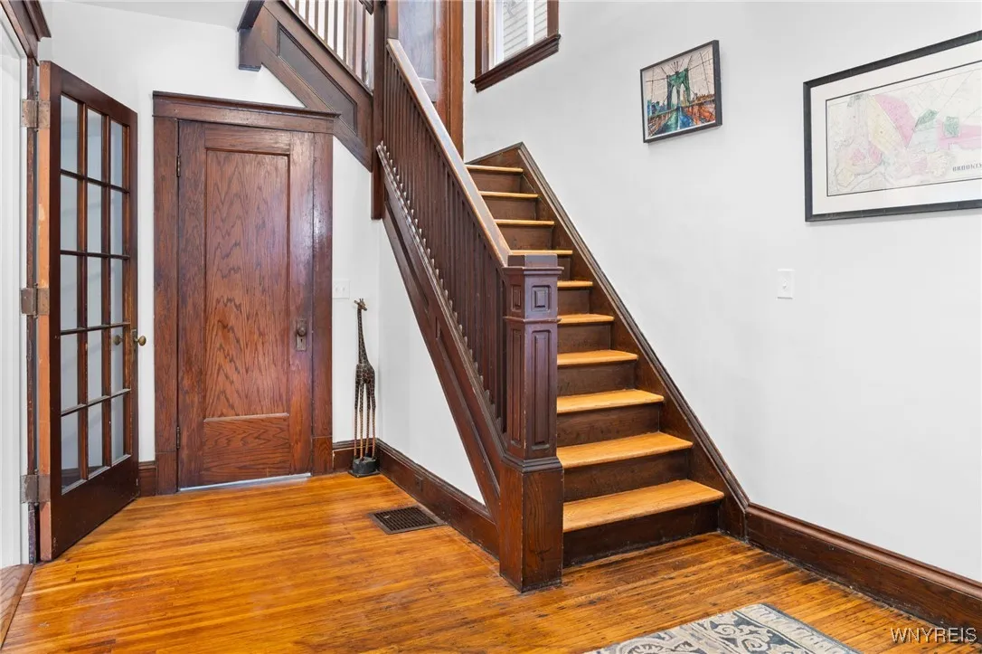 334 Baynes Street, Buffalo, New York 14213, Buffalo, New York 14213, 5 Bedrooms Bedrooms, 14 Rooms Rooms,2 BathroomsBathrooms,Residential,For Sale,334 Baynes Street, Buffalo, New York 14213,0,B1630784