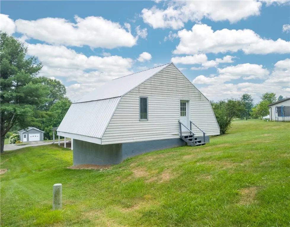 13 Capitol Drive, Nelson Twp, Pennsylvania 16940, Nelson Twp, Pennsylvania 16940, 3 Bedrooms Bedrooms, 8 Rooms Rooms,2 BathroomsBathrooms,Residential,Closed,13 Capitol Drive, Nelson Twp, Pennsylvania 16940,0,R1629503