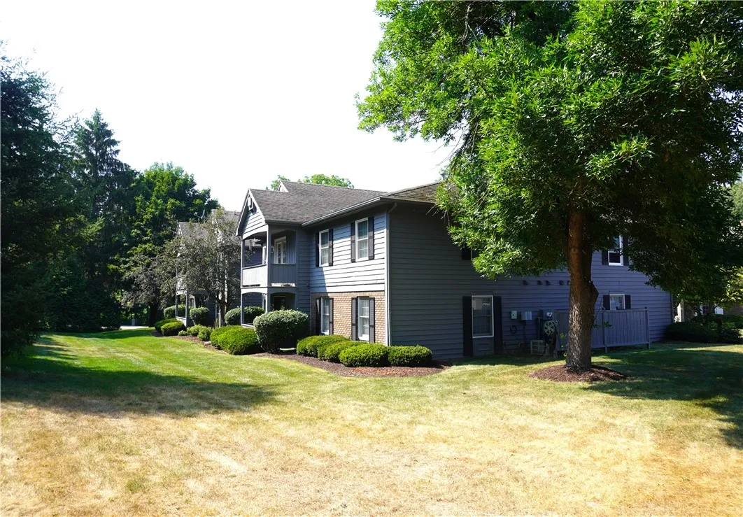 15 Wood Creek Drive, Pittsford, New York 14534, Pittsford, New York 14534, 2 Bedrooms Bedrooms, 6 Rooms Rooms,1 BathroomBathrooms,Residential,Closed,15 Wood Creek Drive, Pittsford, New York 14534,0,R1630833