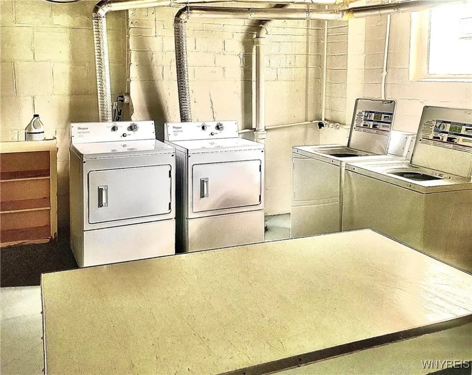 83 Bryant Street 1c, Buffalo, New York 14209, Buffalo, New York 14209, 1 Bedroom Bedrooms, 3 Rooms Rooms,1 BathroomBathrooms,Residential Lease,For Rent,83 Bryant Street 1c, Buffalo, New York 14209,0,B1630590