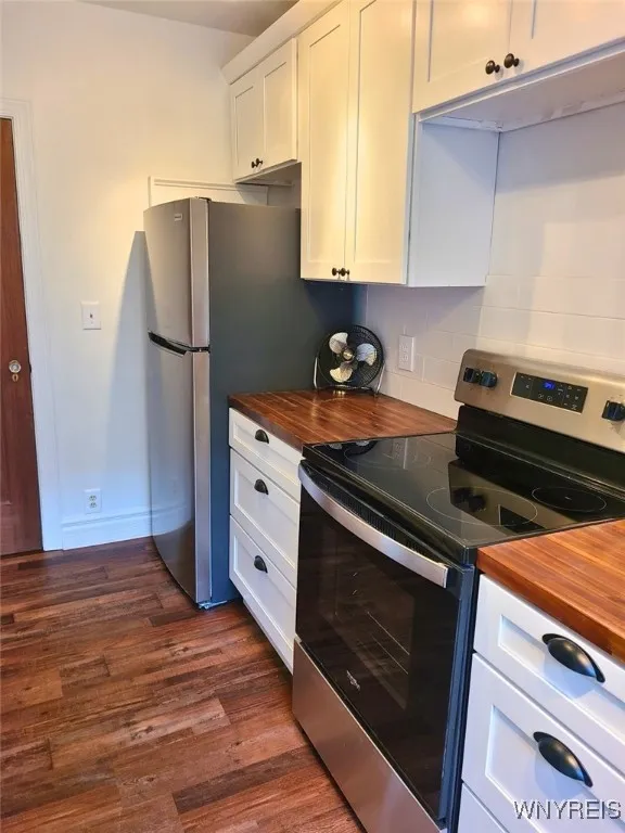 83 Bryant Street 1c, Buffalo, New York 14209, Buffalo, New York 14209, 1 Bedroom Bedrooms, 3 Rooms Rooms,1 BathroomBathrooms,Residential Lease,For Rent,83 Bryant Street 1c, Buffalo, New York 14209,0,B1630590