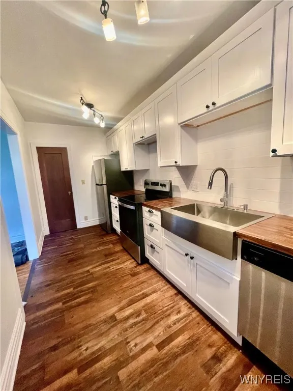 83 Bryant Street 1c, Buffalo, New York 14209, Buffalo, New York 14209, 1 Bedroom Bedrooms, 3 Rooms Rooms,1 BathroomBathrooms,Residential Lease,For Rent,83 Bryant Street 1c, Buffalo, New York 14209,0,B1630590