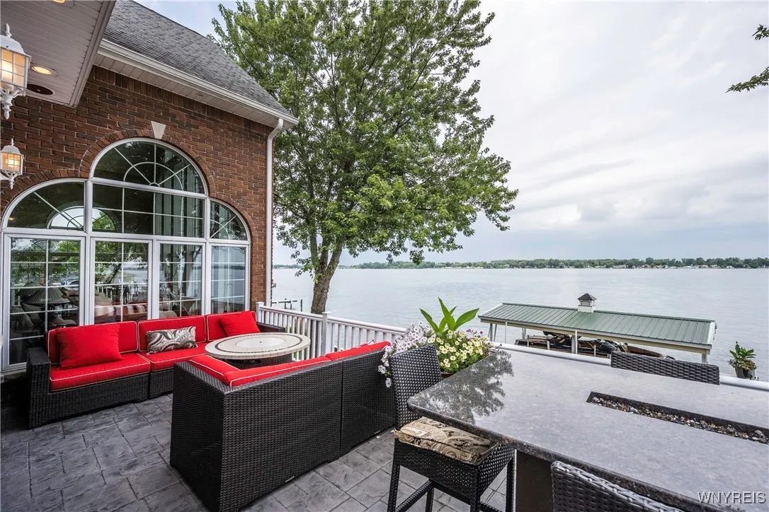 4875 E River Road, Grand Island, New York 14072, Grand Island, New York 14072, 4 Bedrooms Bedrooms, 15 Rooms Rooms,4 BathroomsBathrooms,Residential,For Sale,4875 E River Road, Grand Island, New York 14072,B1629712