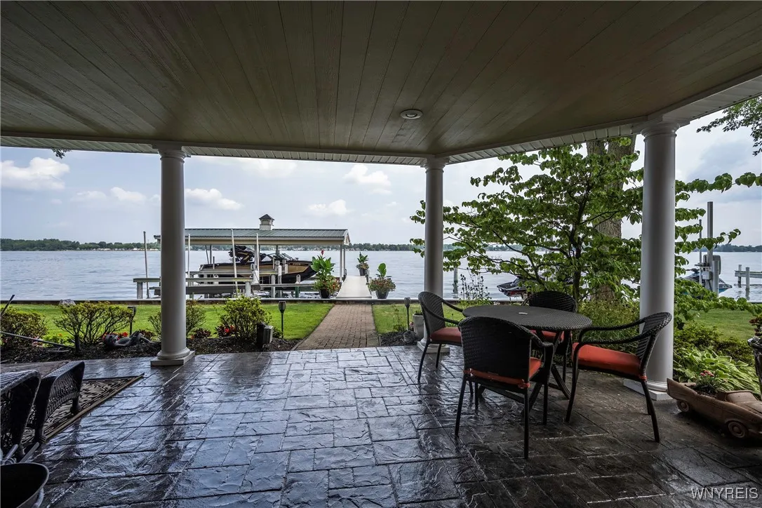 4875 E River Road, Grand Island, New York 14072, Grand Island, New York 14072, 4 Bedrooms Bedrooms, 15 Rooms Rooms,4 BathroomsBathrooms,Residential,For Sale,4875 E River Road, Grand Island, New York 14072,B1629712
