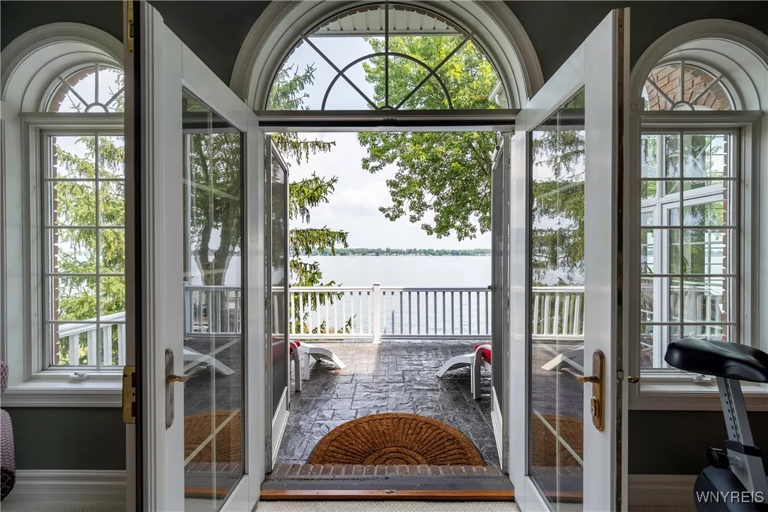 4875 E River Road, Grand Island, New York 14072, Grand Island, New York 14072, 4 Bedrooms Bedrooms, 15 Rooms Rooms,4 BathroomsBathrooms,Residential,For Sale,4875 E River Road, Grand Island, New York 14072,B1629712