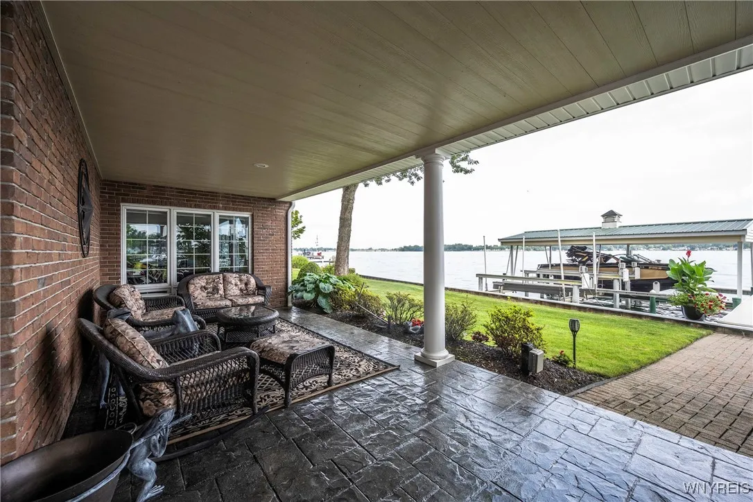 4875 E River Road, Grand Island, New York 14072, Grand Island, New York 14072, 4 Bedrooms Bedrooms, 15 Rooms Rooms,4 BathroomsBathrooms,Residential,For Sale,4875 E River Road, Grand Island, New York 14072,B1629712