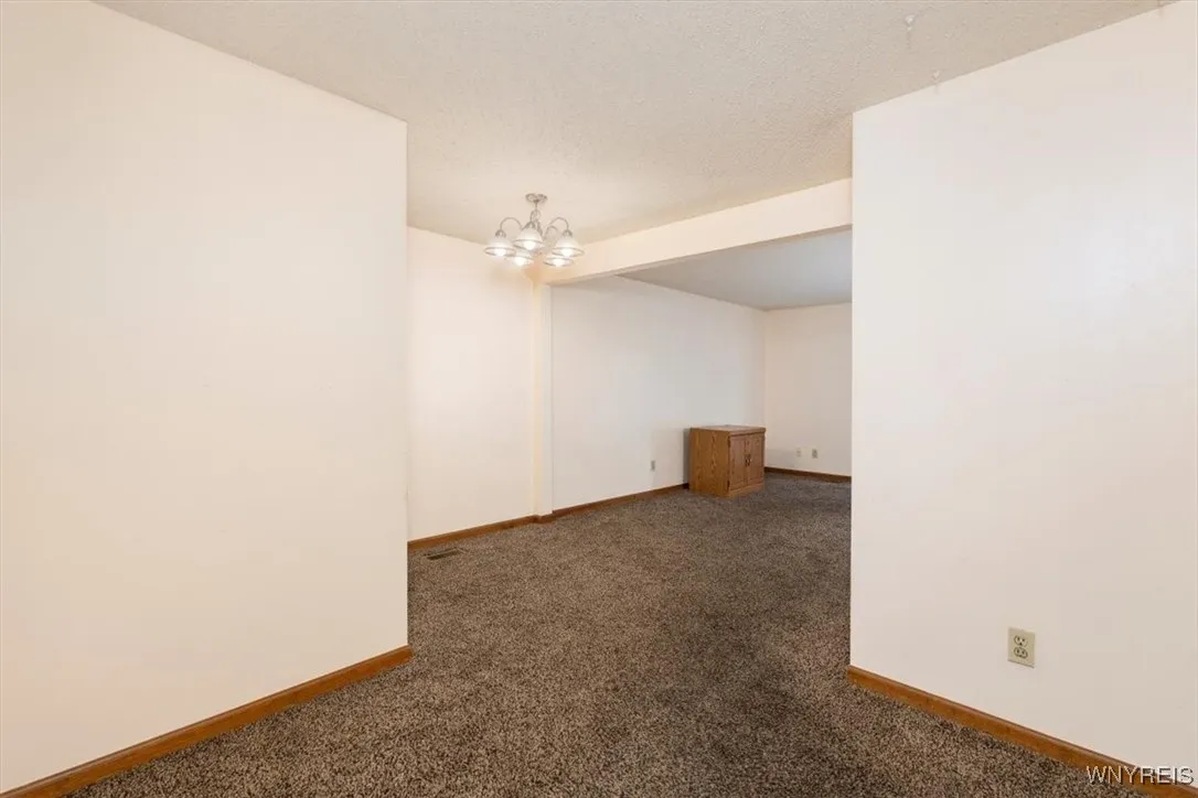4619 Chestnut Ridge Road L, Amherst, New York 1422, Amherst, New York 14228, 2 Bedrooms Bedrooms, 5 Rooms Rooms,1 BathroomBathrooms,Residential,For Sale,4619 Chestnut Ridge Road L, Amherst, New York 1422,B1626915