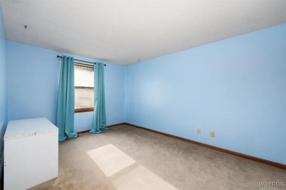 4619 Chestnut Ridge Road L, Amherst, New York 1422, Amherst, New York 14228, 2 Bedrooms Bedrooms, 5 Rooms Rooms,1 BathroomBathrooms,Residential,For Sale,4619 Chestnut Ridge Road L, Amherst, New York 1422,B1626915