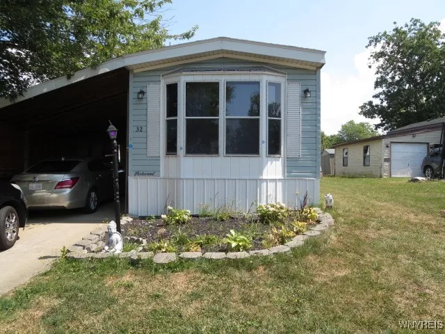 32 Waterview Parkway, Hamburg, New York 14075, Hamburg, New York 14075, 2 Bedrooms Bedrooms, 5 Rooms Rooms,1 BathroomBathrooms,Residential,For Sale,32 Waterview Parkway, Hamburg, New York 14075,B1628566